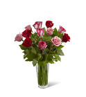 /images/ftdsg2012/B19-4387^1lg.jpg The FTD True Romance Rose Bouquet
